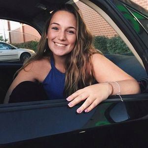 Meet your Posher, Brooke